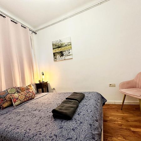 By Urquinaona Private Rooms 巴塞罗那 外观 照片