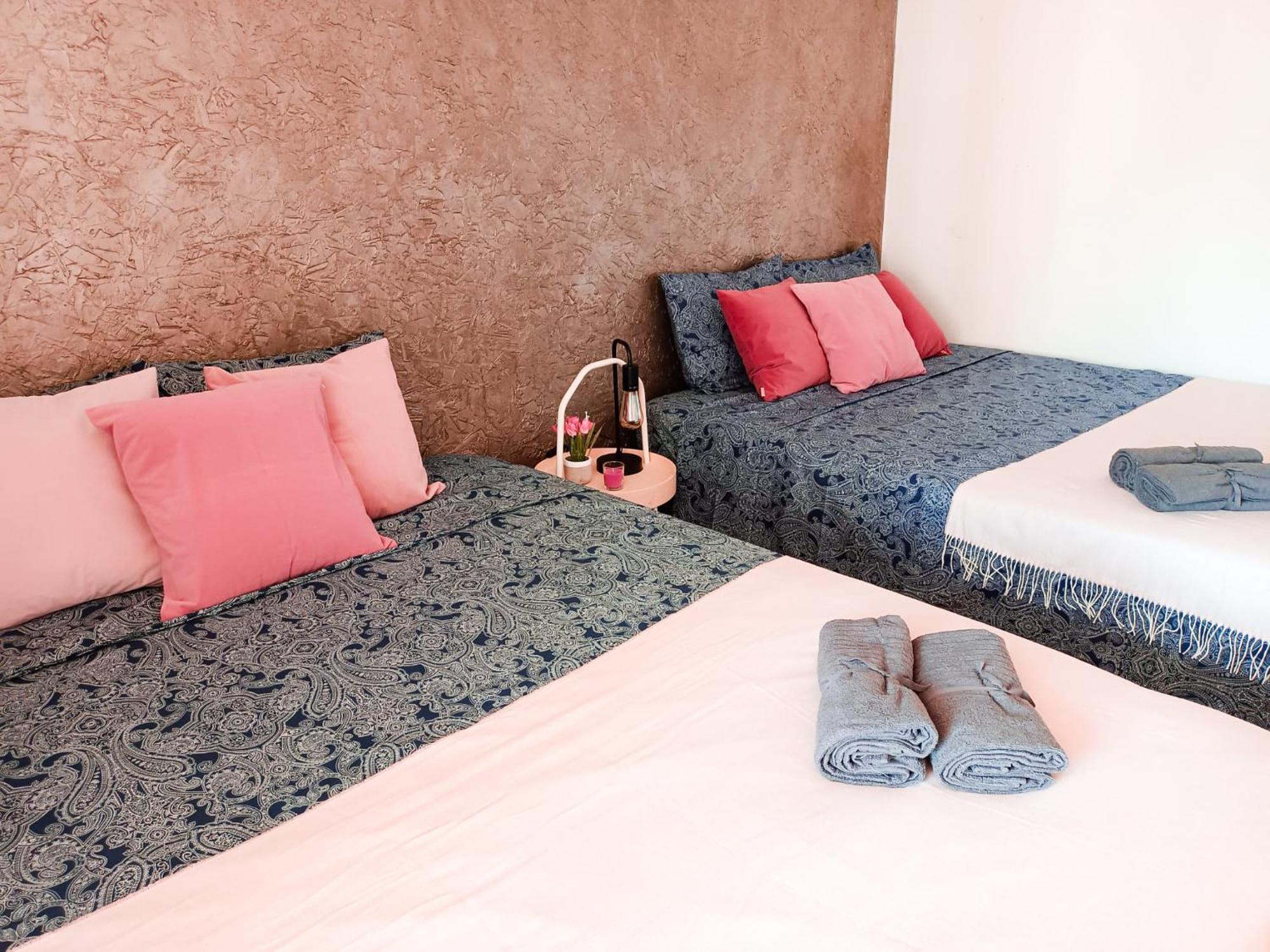 By Urquinaona Private Rooms 巴塞罗那 外观 照片